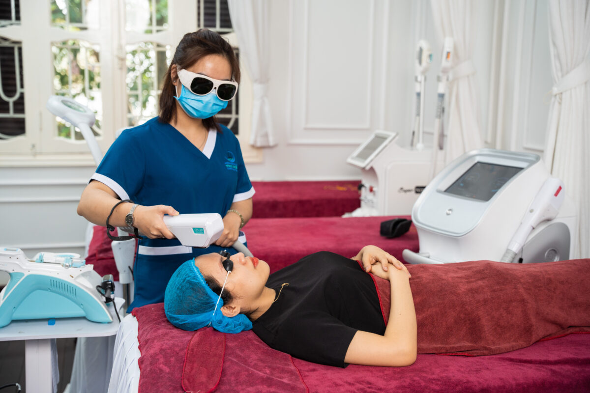 Điều trị mụn chuẩn Y khoa